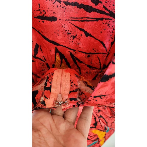 Vibrant 80s Party Dress - Picture 3 of 9